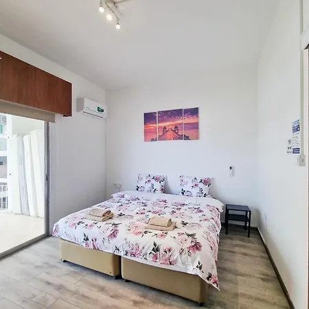 Homestay Citycenter Next To The *