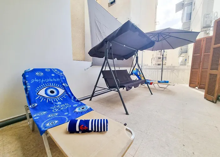 Citycenter Next To The Homestay