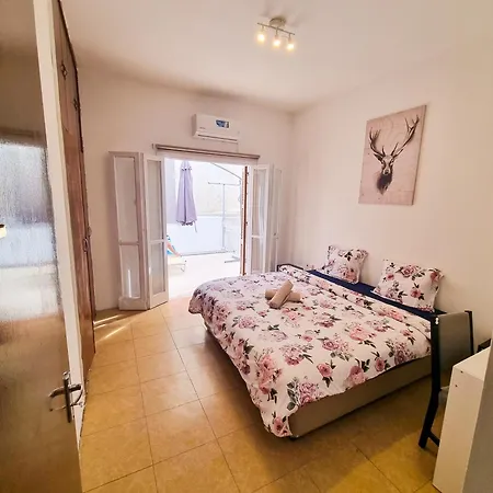 Citycenter Next To The Privatunterkunft Larnaka